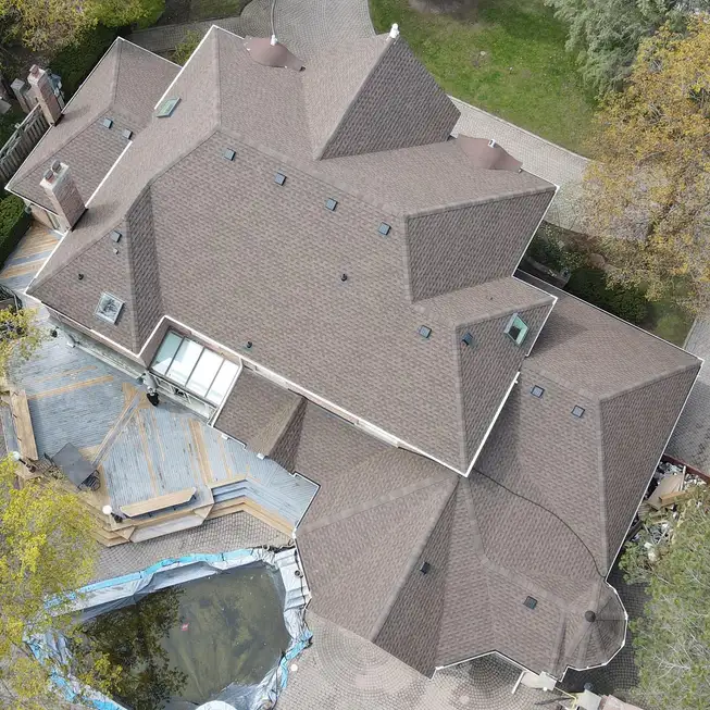 CertainTeed shingle roof installed by Unique Roofing